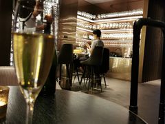 -wineapp葡萄酒餐吧(外滩金融中心店)