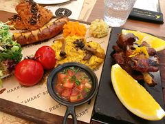 -Mark&Mars Restaurant