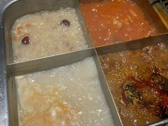 -海底捞火锅鲜切牛肉主题店(长寿路店)