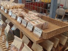 -提亚烘焙·手作面包·生日蛋糕(七星店)