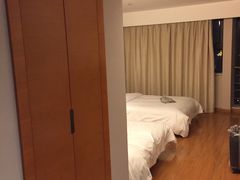 -全季酒店(重庆李子坝牛角沱地铁站店)