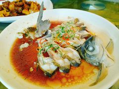 -二厨·吊桥小院·脆皮烧鸡公·本地农家菜(沿江西路店)