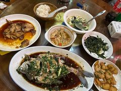 -芦茨金富饭庄·25年老字号·专做稻草鸡