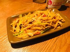 -丫丫厨娘·柠檬鸭(安吉万达店)