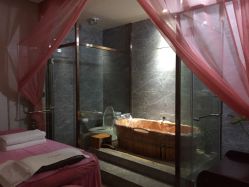 -苑苑vbeauty科技美容SPA