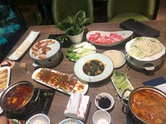 -龙聚德北京烤鸭(沙坪坝华宇A馆店)