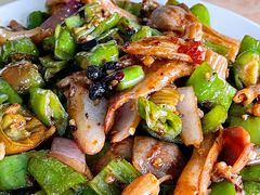 尖椒炒鹅肠-淇沙湾渔村餐厅
