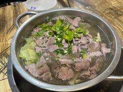 -冯烫烫跷脚牛肉·川菜小馆(武胜西街店)