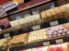 面包甜点陈列柜-百饼园(南后街店)