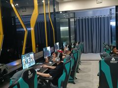 -绿树电竞(五路店)