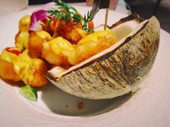 金椰壳奶香虾球-金椰壳· 大厨新加坡菜(壹方城店)