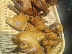 -东口码头·烧鸽子·鱼头泡饼·地方菜(金鹰悦城店)