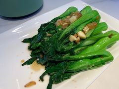 油渣蒜蓉炒菜心-玲珑·新粤菜(安华汇店)