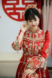 -LOVINA洛维娜婚纱礼服