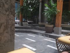-弘安丽水温泉酒店