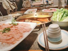 -小天鹅火锅·一线江景洪鼎旗舰店(洪崖洞店)