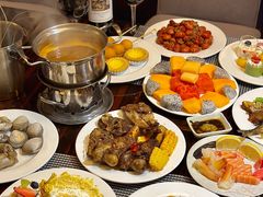 -广州万富希尔顿酒店·感趣自助餐厅·金秋蟹宴生蚝海鲜刺身