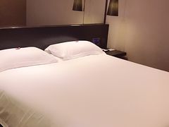 -扬州东关街文昌阁桔子水晶酒店