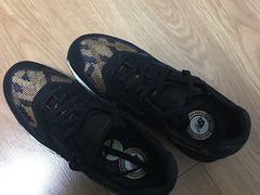 -New Balance(王府井奥莱·香江小镇店)