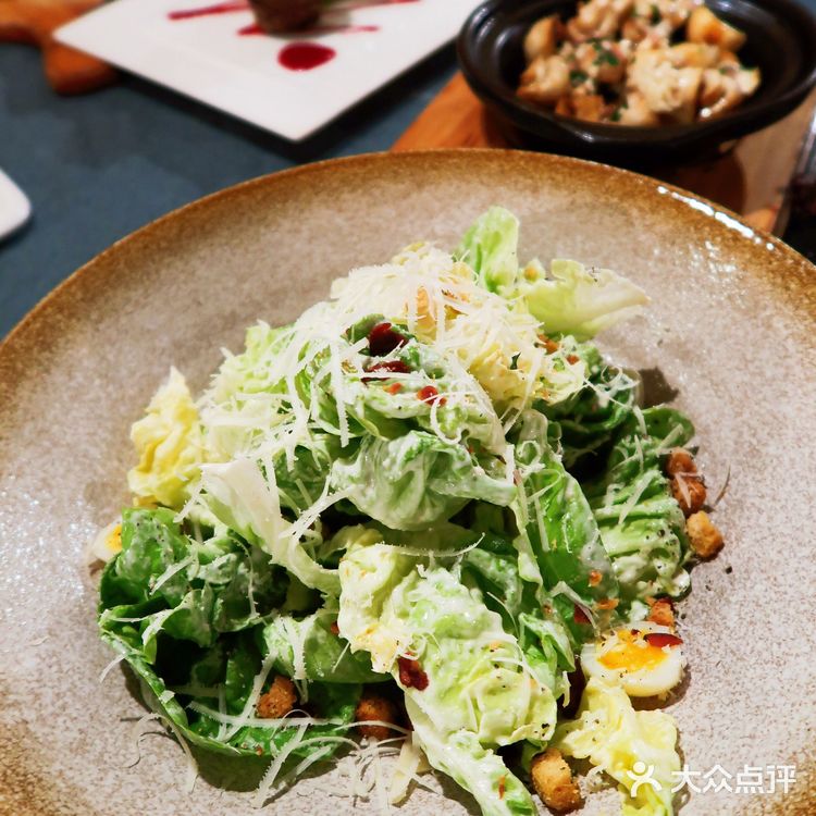 梧桐树下的老牌意大利餐厅|约会生日餐厅