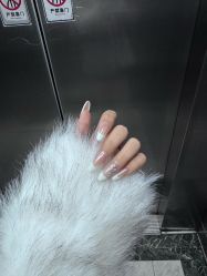 -尤米一站式美甲美睫