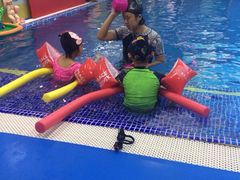 -贝贝鲸亲子游泳俱乐部(富城商楼店)