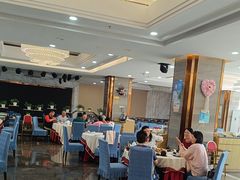 -方鼎食府