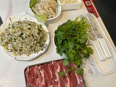 -德林酸菜鱼火锅(南丹店)