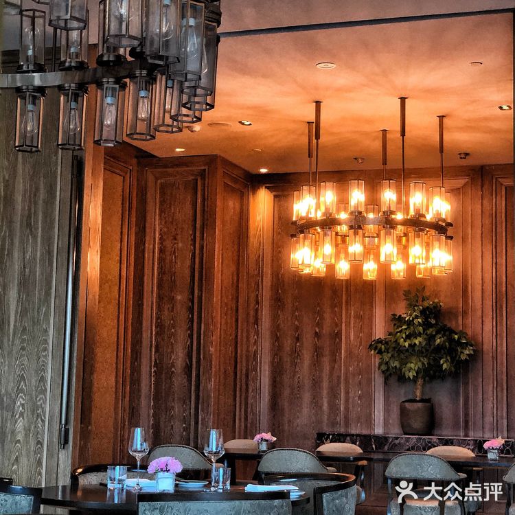 广州小蛮腰[爱心]塔景高空餐厅约会浪漫好去处 