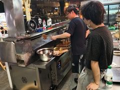 -老街烧烤大排档·地道湖北菜·龙虾馆(汉口火车站店)