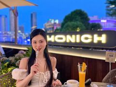 -MONICH牛排融合餐厅(和义大道购物中心店)