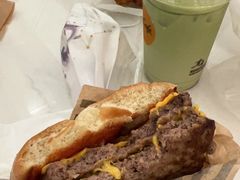 双层牛肉汉堡-麦当劳(机场DFS店)