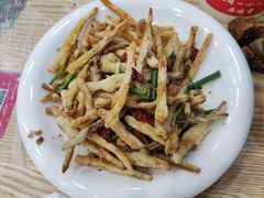 -江城燕子大排档(江汉路步行街店)