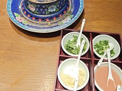 -年巴羊肉铺老铜锅(梅江店)