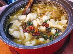 -周鱼小馆石锅酸菜鱼(活力汇店)