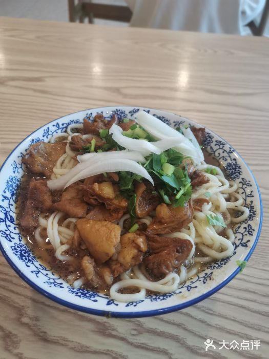陈记肥肠面馆图片