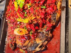 麻辣味烤鱼-江边城外烤全鱼(世茂广场店)