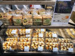 肠仔包-bItBakery(岭南站店)