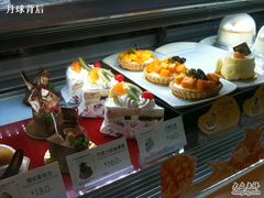 -巴黎贝甜(大宁国际商业广场店)