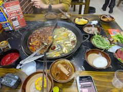 -乖嬢嬢重庆老火锅(南联店)