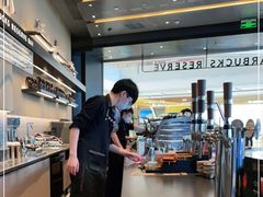 -星巴克臻选(上海合生汇1F店)