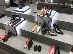 -CHARLES&KEITH(1234space店)