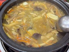 -菌之家·专业纯野生菌火锅·特色炒菌