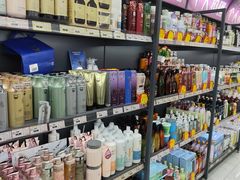 -综合保税区进口商品直销中心(新百店)