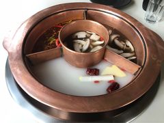 -滇釜火锅·能喝汤的火锅(车公庄店)