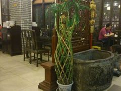 大堂-休记光头香辣蟹干锅店(衣冠庙店)