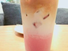 樱莓拿铁咖啡-当绿咖啡馆