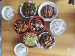 -十一街苍蝇馆子转经消江湖菜(九眼桥十一街店)