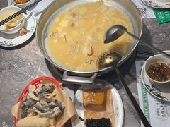 -禄婶鸡煲·打边炉