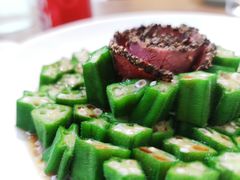 黑椒牛肉拼秋葵-将相和·海鲜蒸饺大连菜